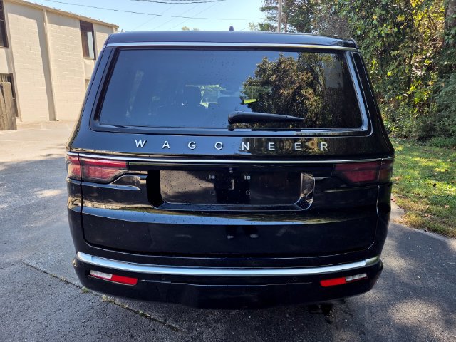 Used 2025 Jeep Wagoneer Series III w/ Premium Group I AWD/4WD image 13