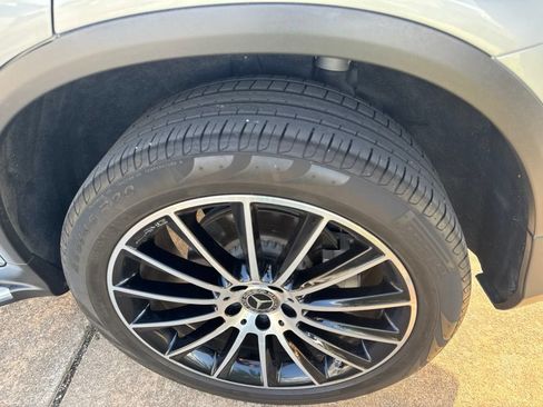 Used 2021 Mercedes-Benz GLC 300 image 20
