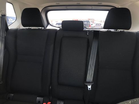 Used 2023 Nissan Rogue S AWD/4WD image 21