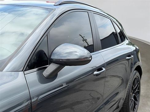 Used 2018 Porsche Macan GTS AWD/4WD image 7
