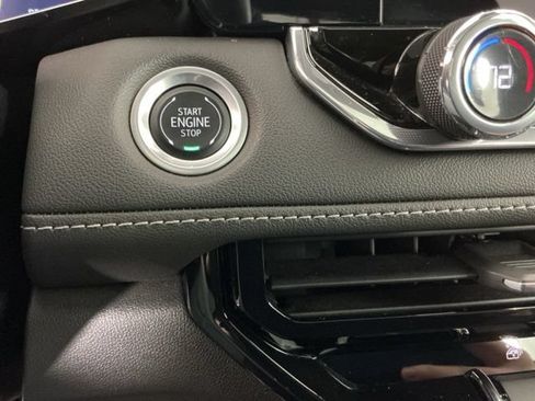 Used 2024 Chevrolet Colorado LT w/ LT Convenience Package III AWD/4WD image 24