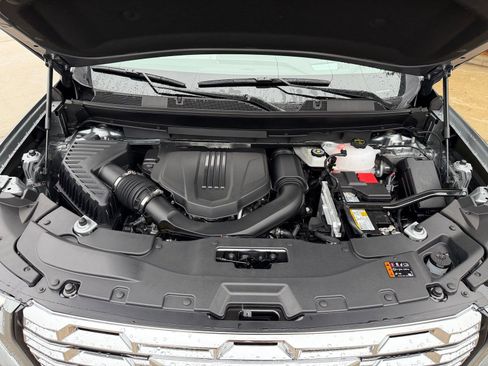 New 2026 GMC Acadia Denali w/ Super Cruise Package AWD/4WD image 36