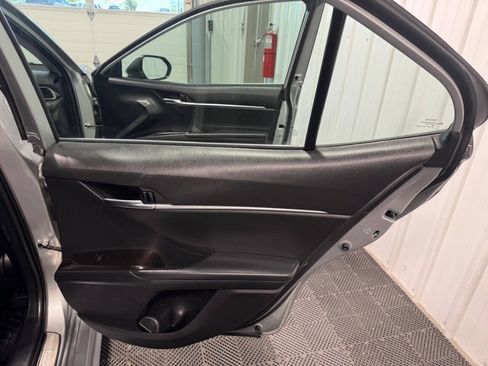 Used 2024 Toyota Camry SE FWD image 21