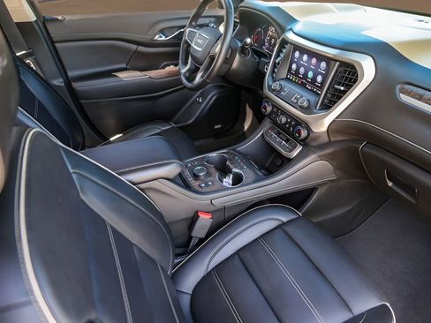 Used 2022 GMC Acadia Denali w/ Denali Ultimate Package AWD/4WD image 31
