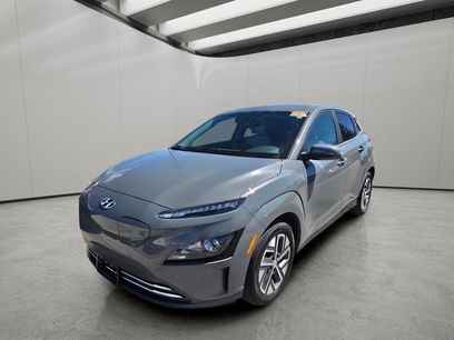 Used 2023 Hyundai Kona SE w/ Cargo Package