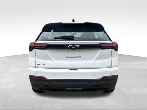 New 2027 Chevrolet Bolt LT w/ Comfort Package FWD image 4