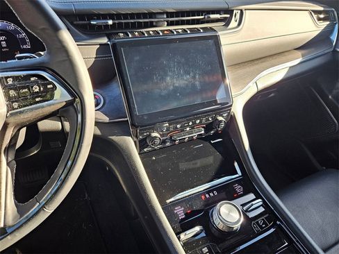 Used 2024 Jeep Grand Cherokee L Overland w/ Advanced Protech Group III image 22