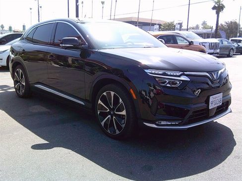 Used 2023 VinFast VF 8 Plus AWD/4WD image 9