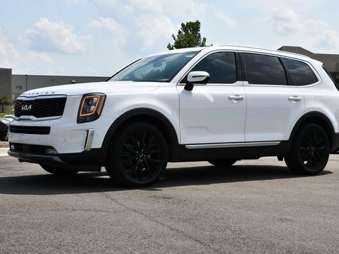 Used 2022 Kia Telluride SX FWD image 3