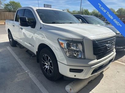 Used 2021 Nissan Titan SV w/ SV Convenience Package