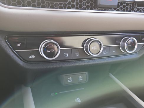 New 2026 Honda HR-V EX-L image 17