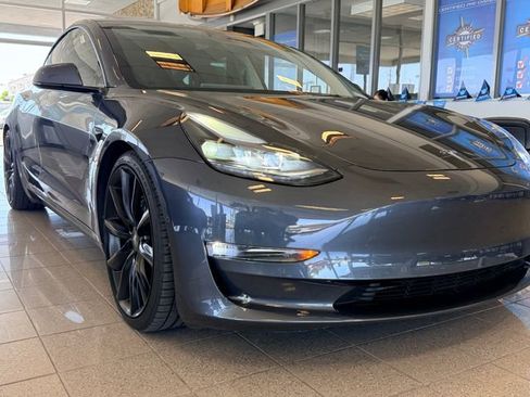 Used 2022 Tesla Model 3 Long Range AWD/4WD image 27