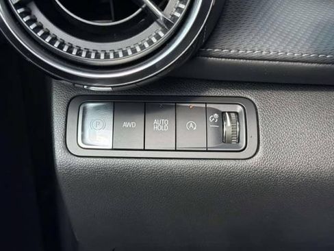 Used 2025 Chevrolet Equinox LT w/ Convenience Package II AWD/4WD image 20