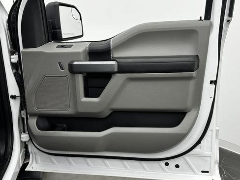 Used 2018 Ford F150 XLT w/ Equipment Group 301A Mid image 31