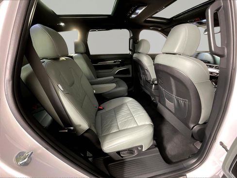 Used 2024 Kia Telluride SX X-Line AWD/4WD image 25