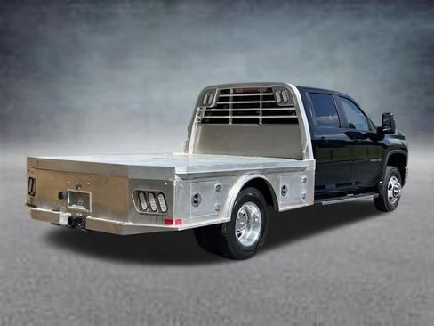 Used 2024 Chevrolet Silverado 3500 LT w/ Convenience Package AWD/4WD image 3