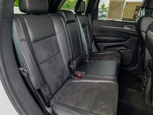 Used 2022 Jeep Grand Cherokee Laredo X image 31