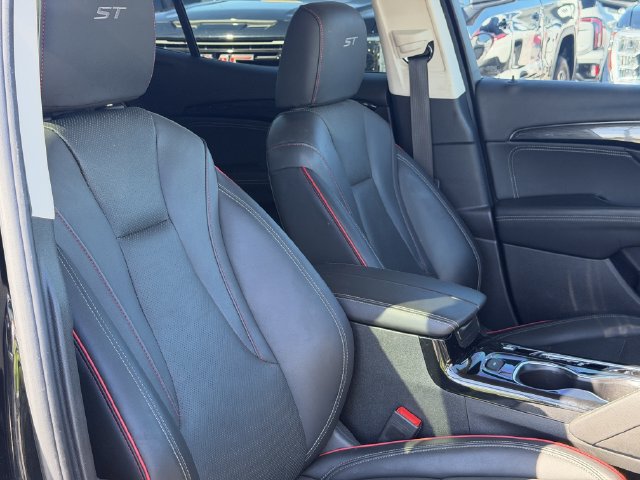 Used 2023 Buick Envision Essence w/ Technology Package I AWD/4WD image 18