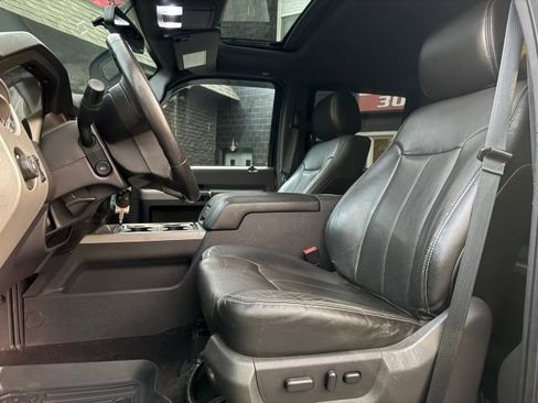 Used 2016 Ford F250 Lariat w/ Chrome Package image 12