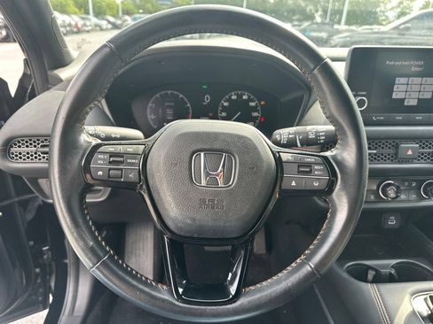Used 2025 Honda HR-V Sport image 13