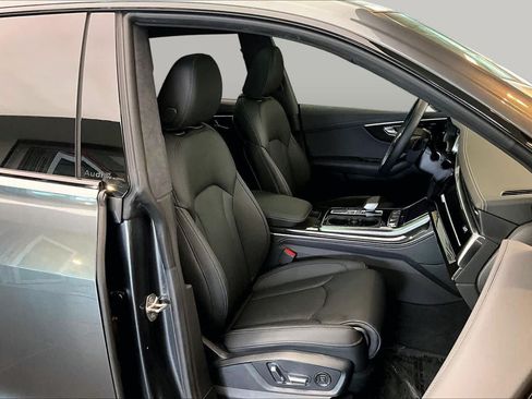 Certified 2025 Audi Q8 Prestige w/ Prestige Package AWD/4WD image 9