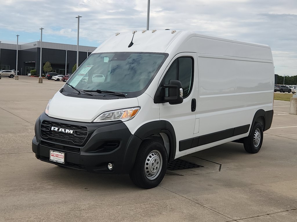 Used 2026 RAM ProMaster 2500 w/ Convenience Group FWD image 9