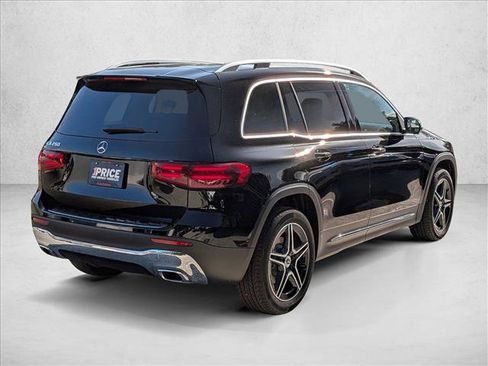New 2026 Mercedes-Benz GLB 250 image 2