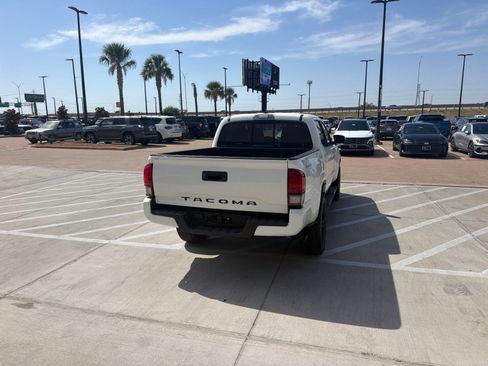 Used 2021 Toyota Tacoma SR w/ SR Convenience Package RWD image 6