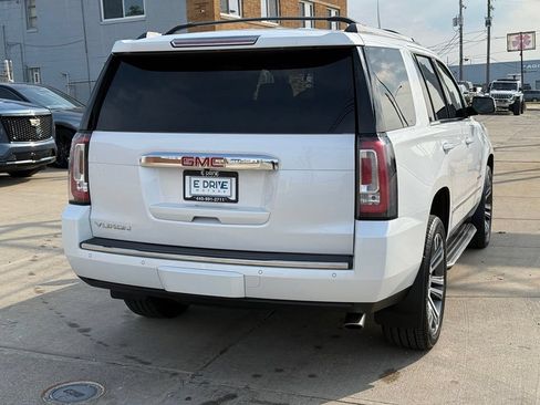 Used 2017 GMC Yukon Denali w/ Open Road Package AWD/4WD image 7