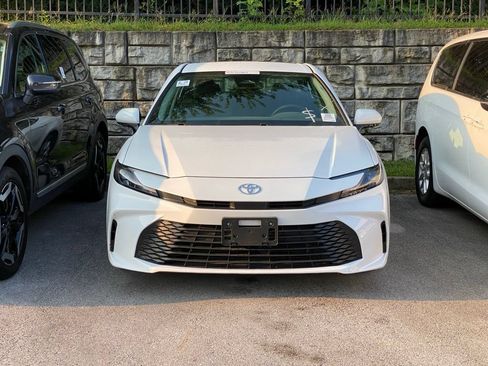 Used 2025 Toyota Camry LE FWD image 2