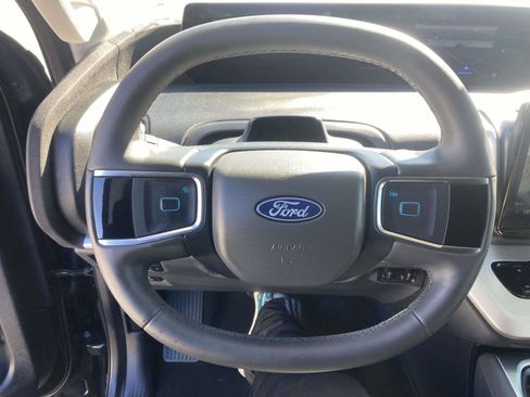 Used 2025 Ford Expedition Max Active image 33