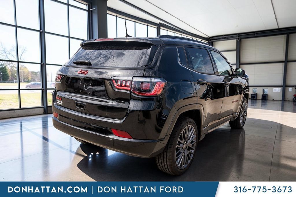 Used 2023 Jeep Compass Limited AWD/4WD image 29
