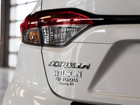 Used 2024 Toyota Corolla LE image 7