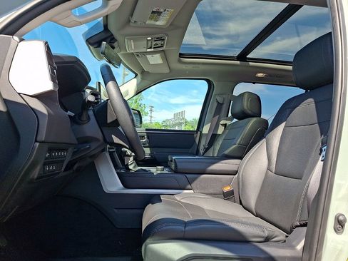 Used 2024 Toyota Sequoia Limited w/ Tow Technology Package AWD/4WD image 13