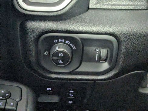 Used 2026 RAM 1500 Big Horn w/ Night Edition AWD/4WD image 15