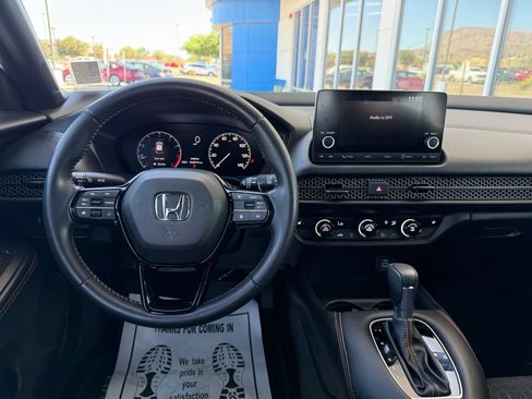 Certified 2025 Honda HR-V Sport image 16
