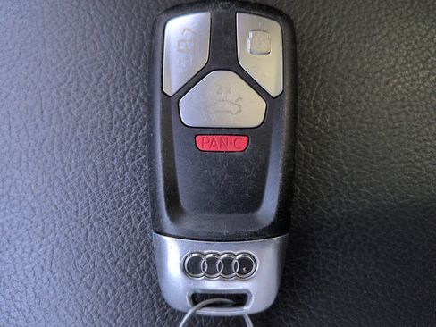 Used 2019 Audi Q5 2.0T Premium Plus AWD/4WD image 32