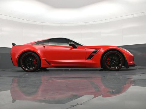 Used 2018 Chevrolet Corvette Grand Sport RWD image 30