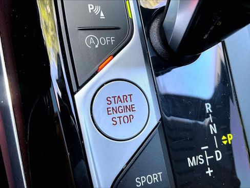 Used 2022 BMW 230i Coupe w/ Premium Package RWD image 32