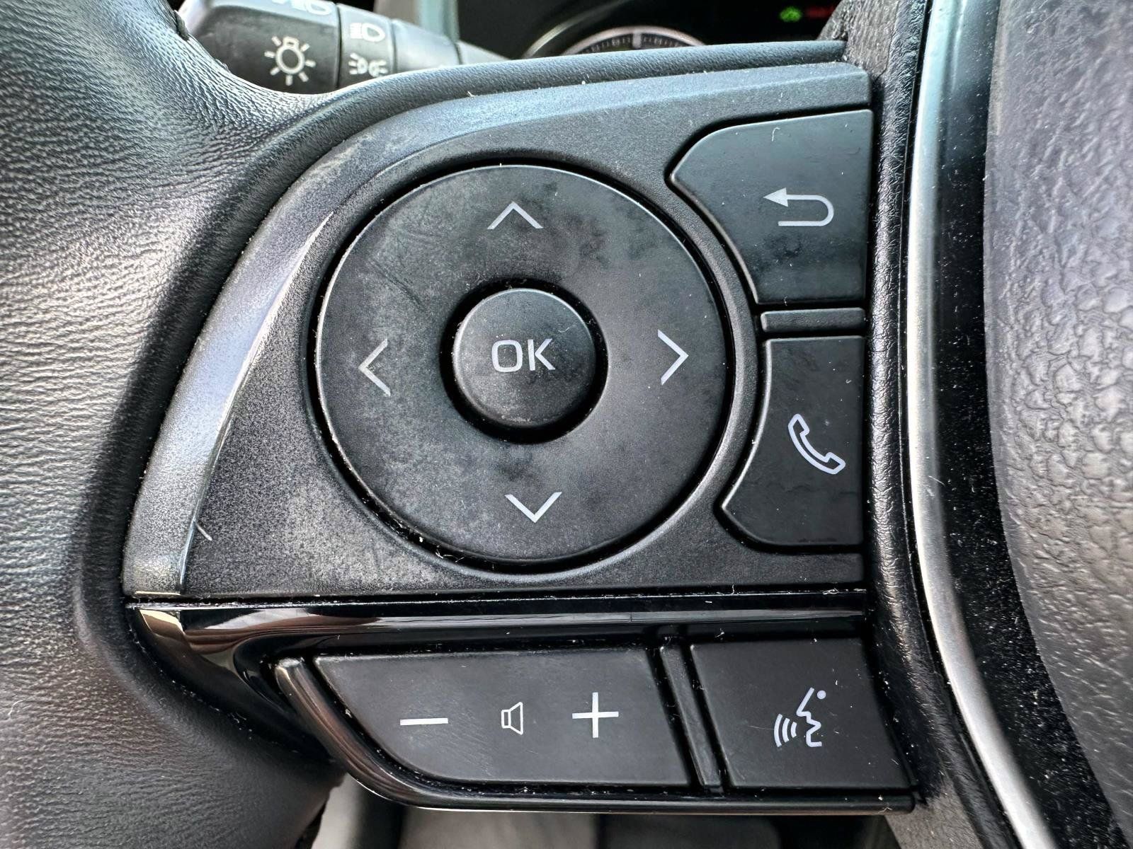 Used 2024 Toyota Venza Nightshade AWD/4WD image 32
