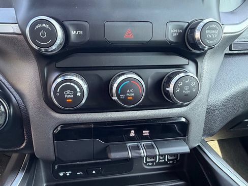 Certified 2019 RAM 1500 Big Horn AWD/4WD image 26
