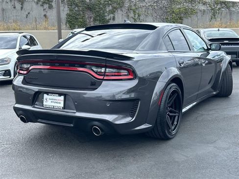 Used 2022 Dodge Charger Scat Pack image 4