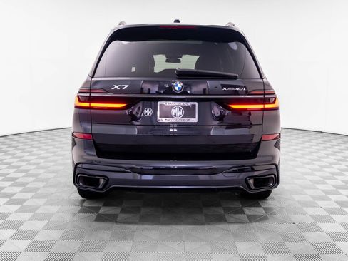 Used 2024 BMW X7 xDrive40i w/ M Sport Package AWD/4WD image 4