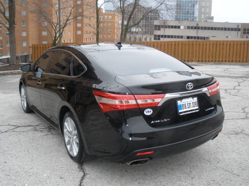 Used 2013 Toyota Avalon Limited image 8