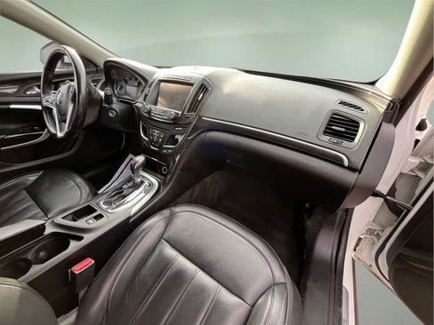 Used 2016 Buick Regal image 33