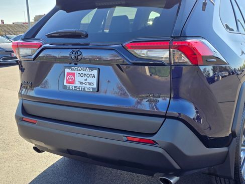 Used 2025 Toyota RAV4 XLE Premium image 13