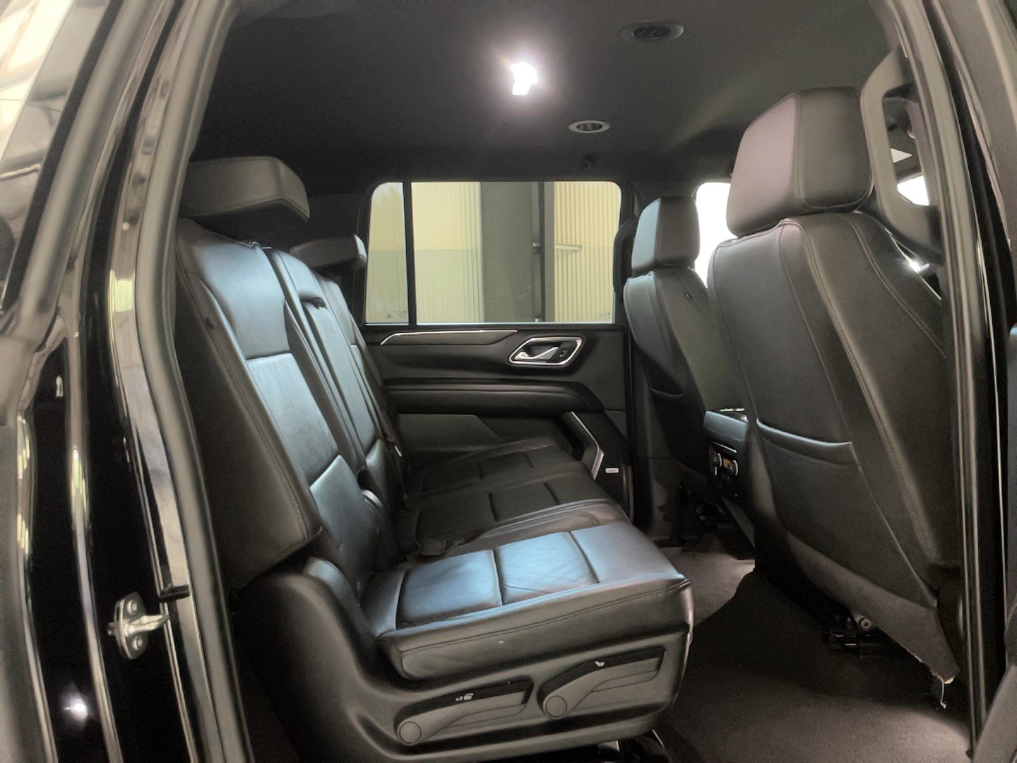 Used 2024 Chevrolet Suburban LT AWD/4WD image 22