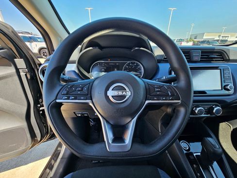 Used 2024 Nissan Versa SV FWD image 14