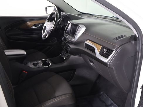 Used 2020 GMC Terrain SLE w/ Driver Convenience Package AWD/4WD image 16