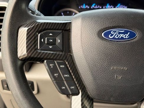 Used 2019 Ford F250 XLT w/ Snow Plow Prep Package image 15